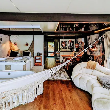 Hafensuite De Luxe Botel