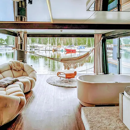 Hafensuite De Luxe Bådhotel Sagard